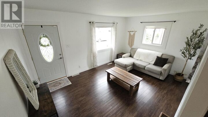 Property Photo:  1325 Wallbridge Ave  ON P7E 3K7 