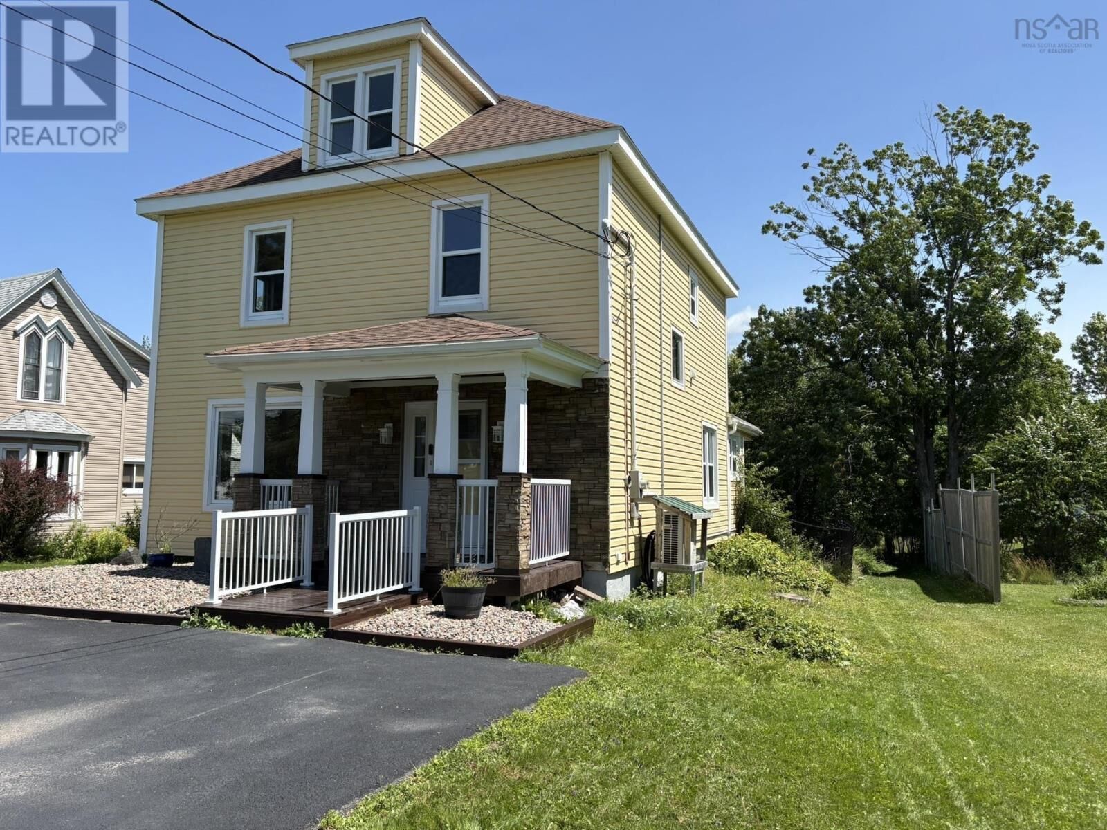 Property Photo:  1637 North Main Street  NS B0K 2A0 