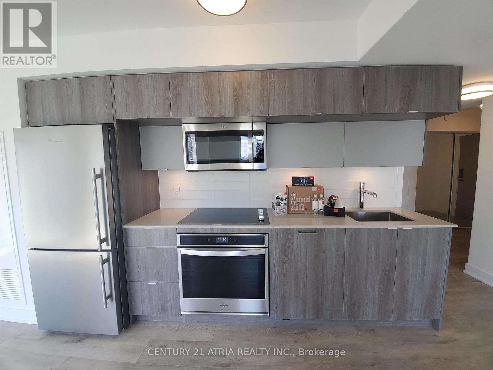 Property Photo: 575 Bloor Street East 1808 ON M4W 0B2