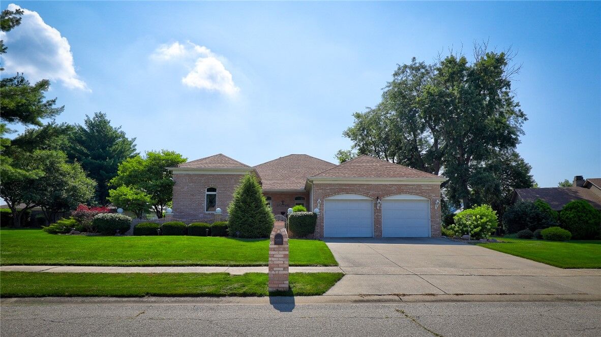 Property Photo:  2950 Doral Court  IL 62521 