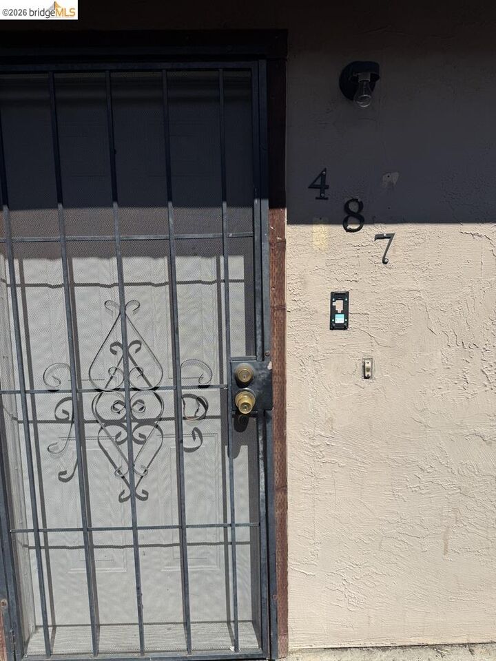 Property Photo:  485 Jill Cir 487  CA 95210 