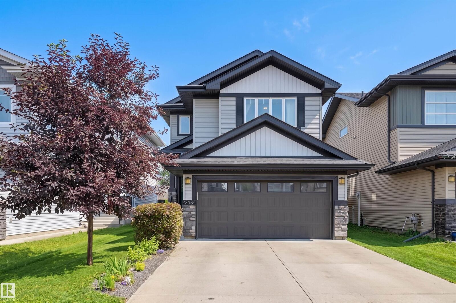 Property Photo:  22434 99A Avenue NW  AB T5T 7C3 