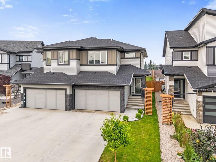 Property Photo:  72 Spruce Gardens Crescent  AB T7X 0J9 