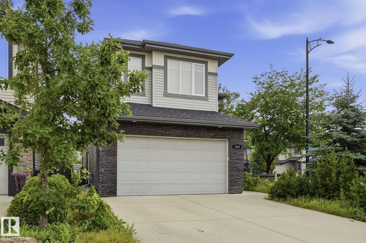 Property Photo:  1051 174 Street SW  AB T6W 1Z6 