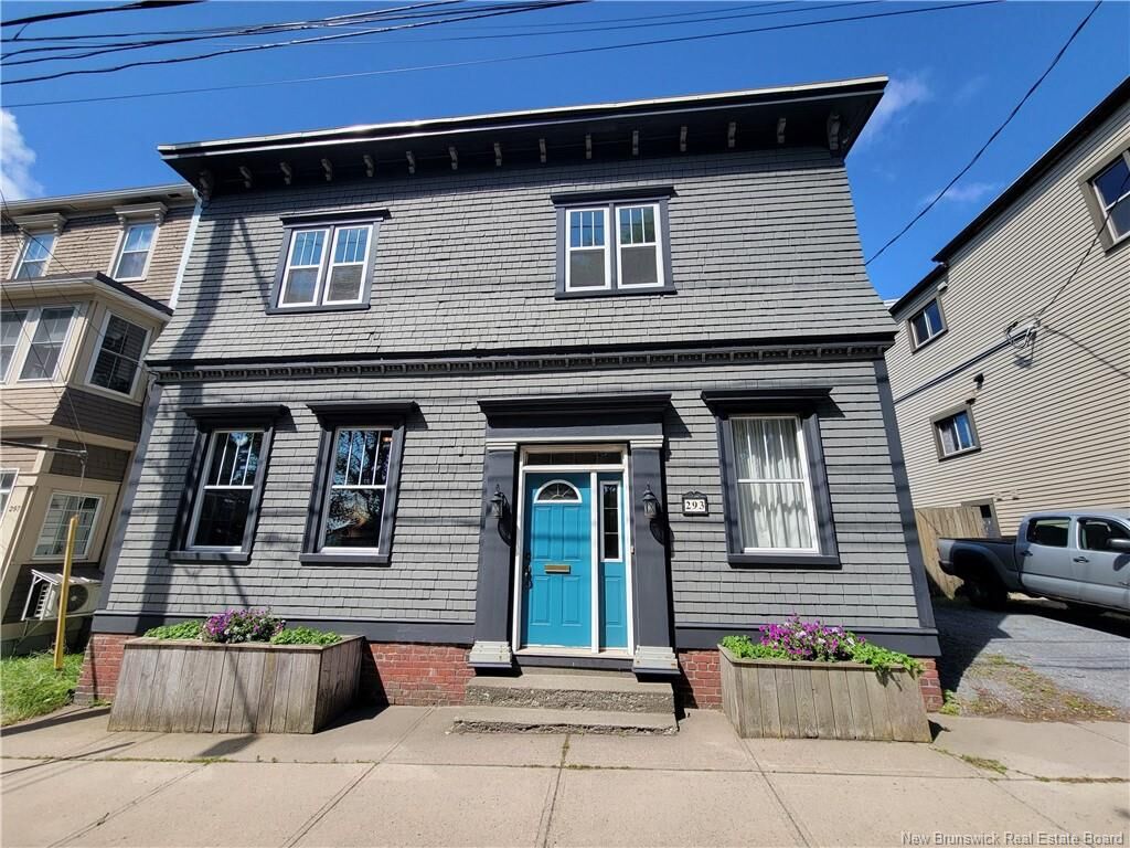 Property Photo:  293 Crown Street  NB E2L 2Y3 