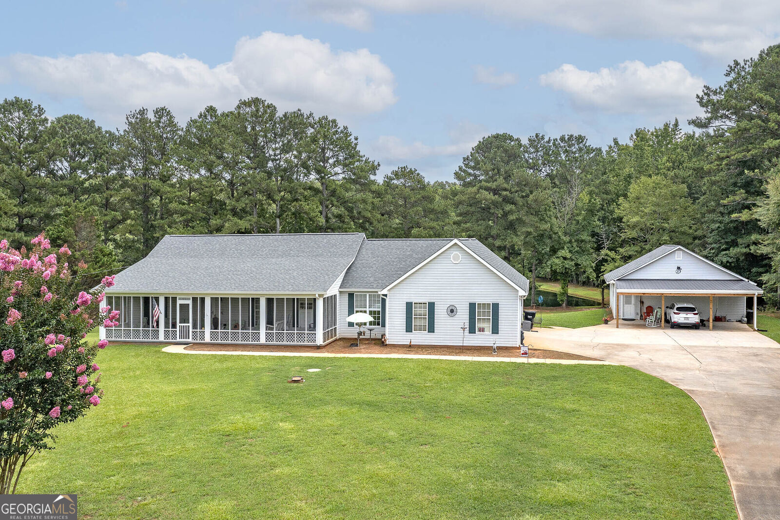Property Photo:  926 Perkins Road  GA 30257 