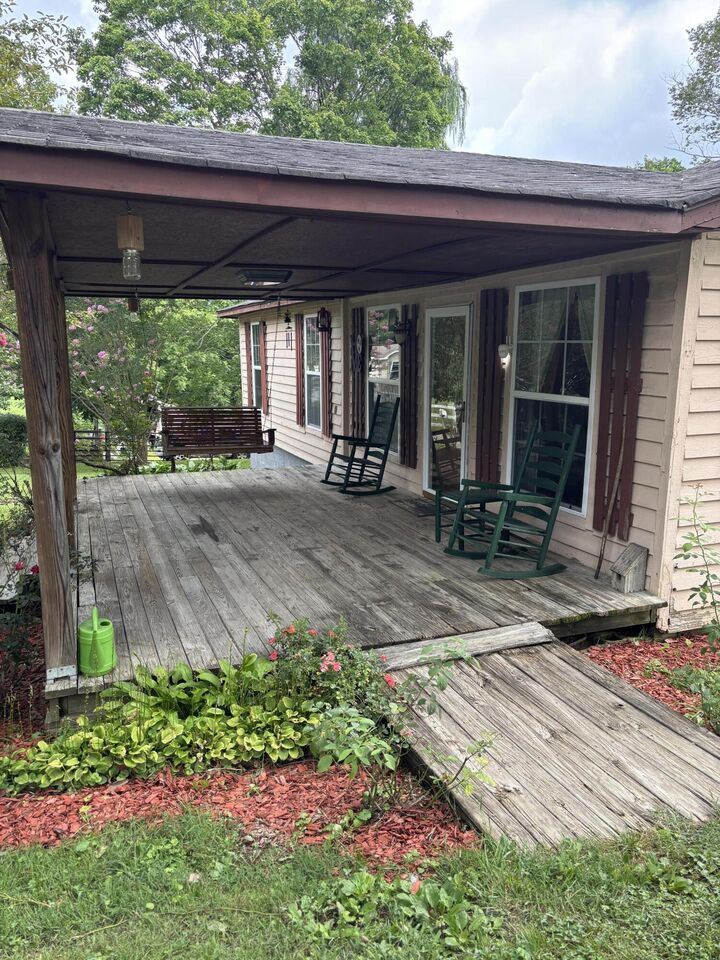 Property Photo:  240 Ridge Road  TN 37397 