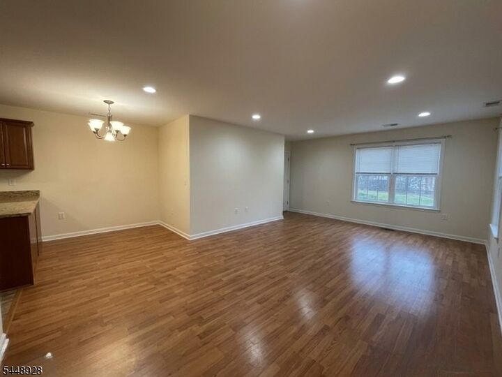Property Photo:  156 Pennsylvania Way  NJ 08902 