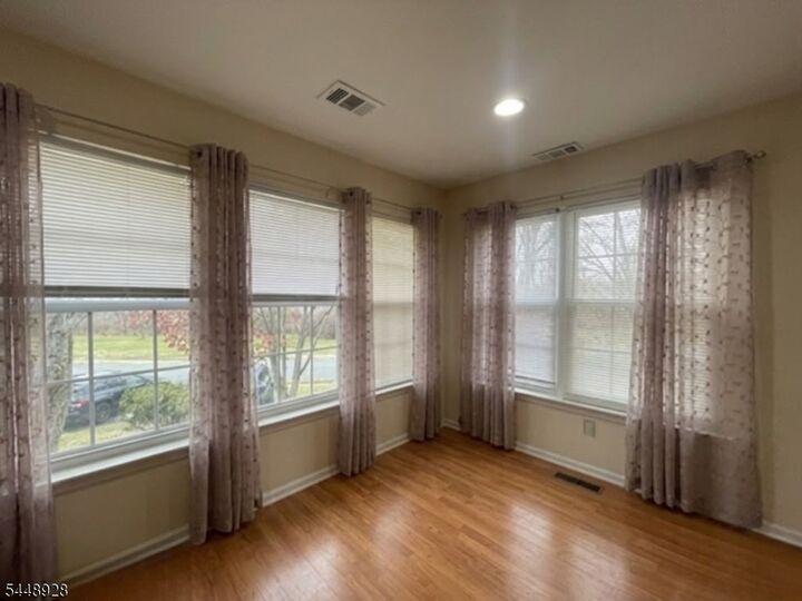 Property Photo:  156 Pennsylvania Way  NJ 08902 