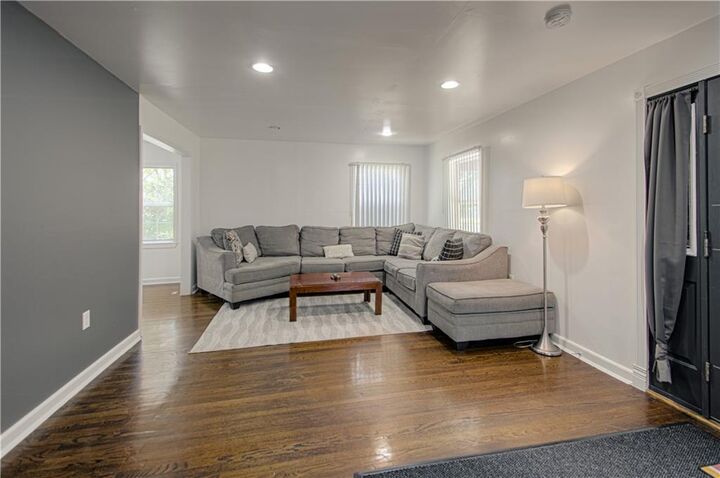Property Photo: 4910 Paseo Boulevard MO 64110