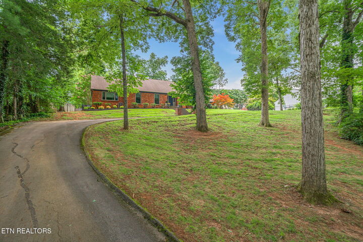 Property Photo: 7324 Rotherwood Drive TN 37919