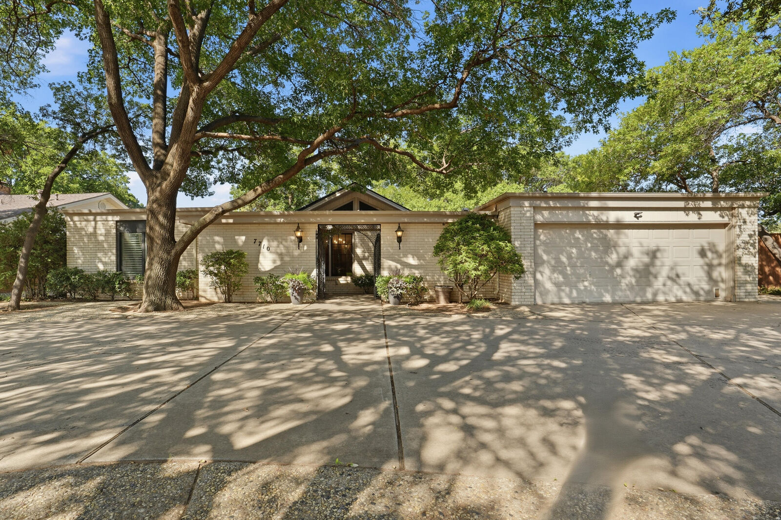 Property Photo:  7710 Knoxville Drive  TX 79423 
