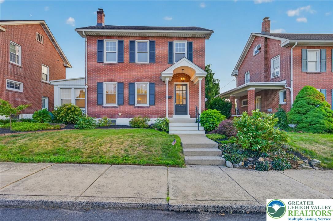 Property Photo:  430 N 2nd Street  PA 18049 