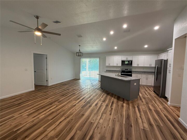 Property Photo:  919 Spruce Street  FL 34452 