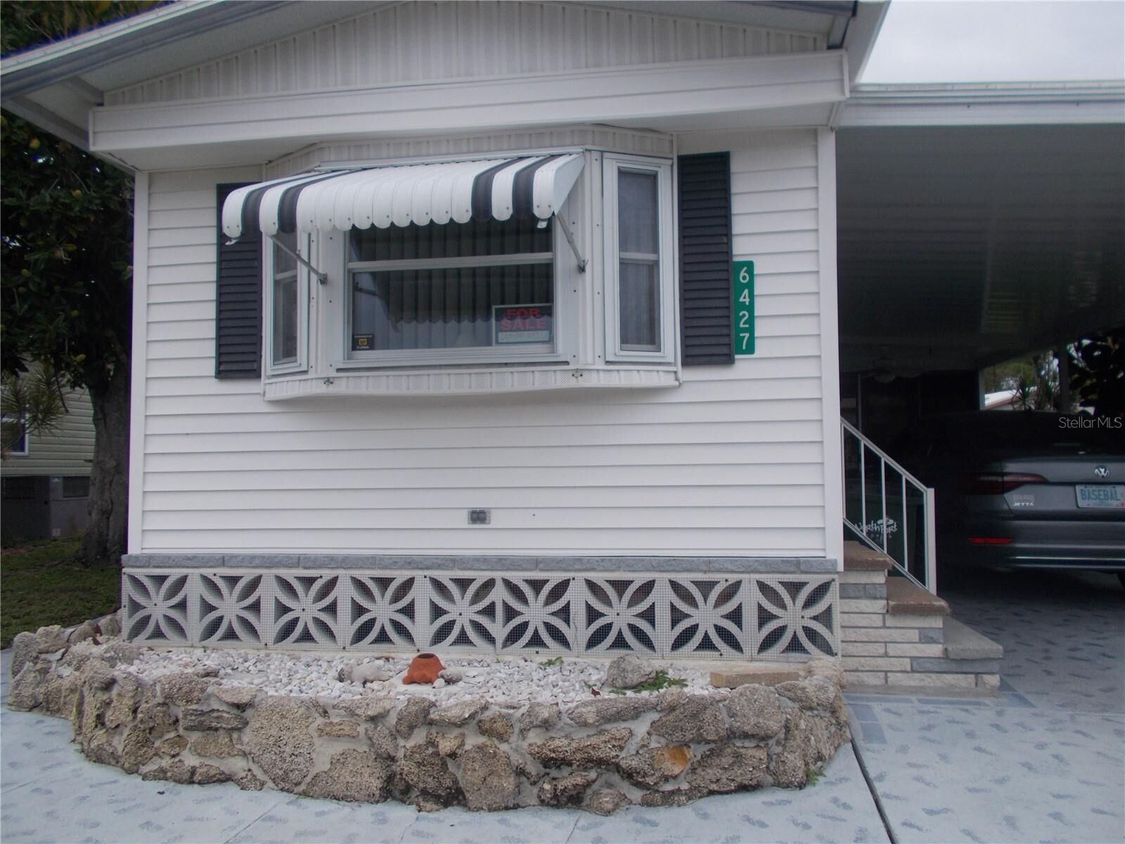 Property Photo:  6427 Fleetwood Court  FL 34287 