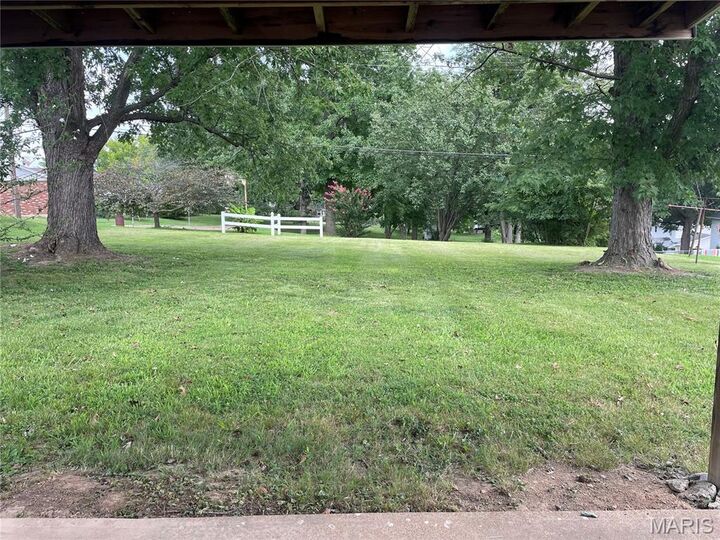 Property Photo:  306 Sunshine Drive  MO 63028 