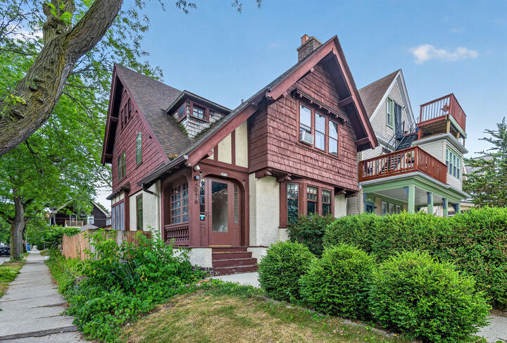 Property Photo:  2976 N Cramer St  WI 53211 
