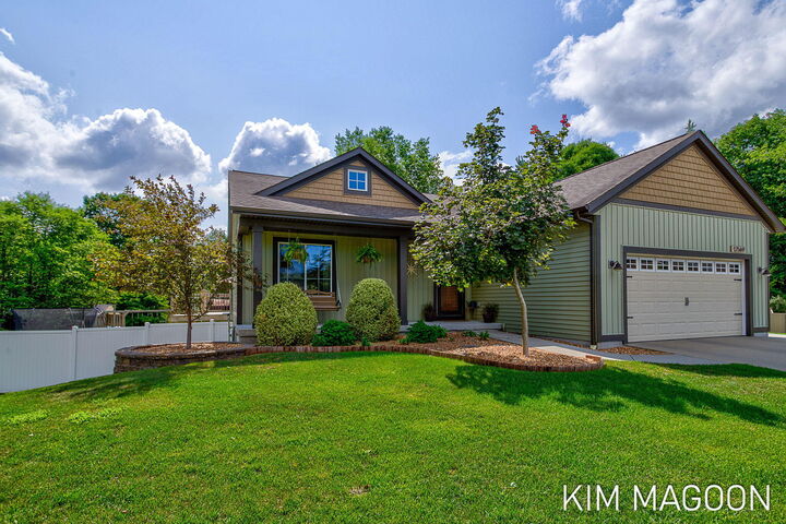 Property Photo: 12569 Canterbury Court MI 49417