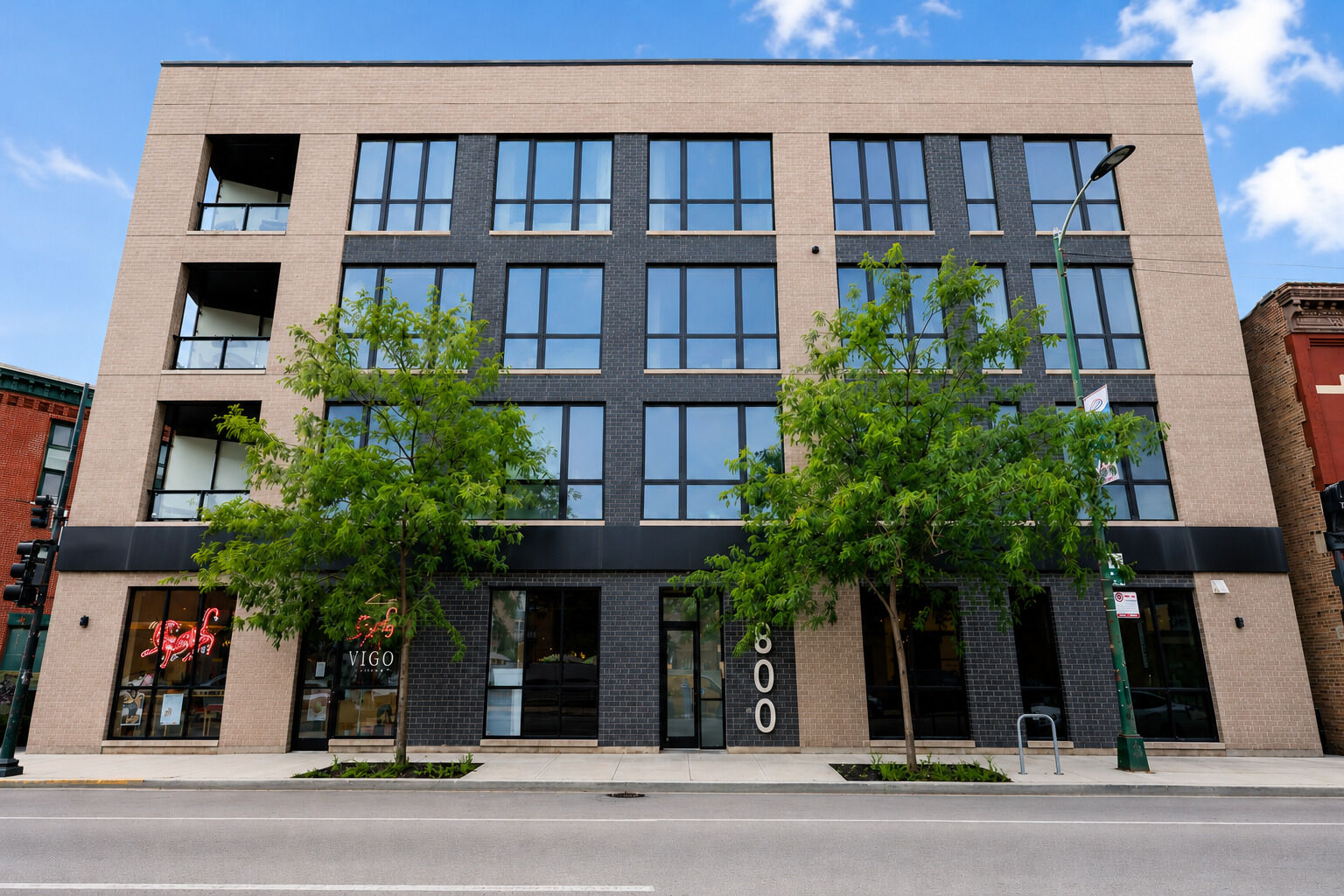 Property Photo:  2800 N Lincoln Avenue 4N  IL 60657 