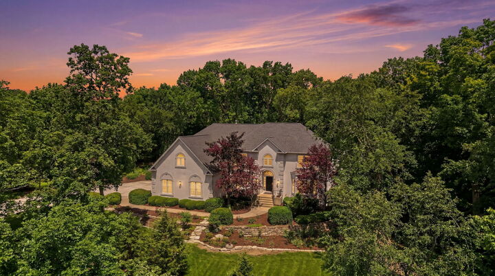 Property Photo:  36W244 Fieldcrest Drive  IL 60175 