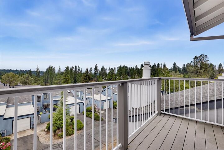 Property Photo: 198 Rockwood Drive CA 95945