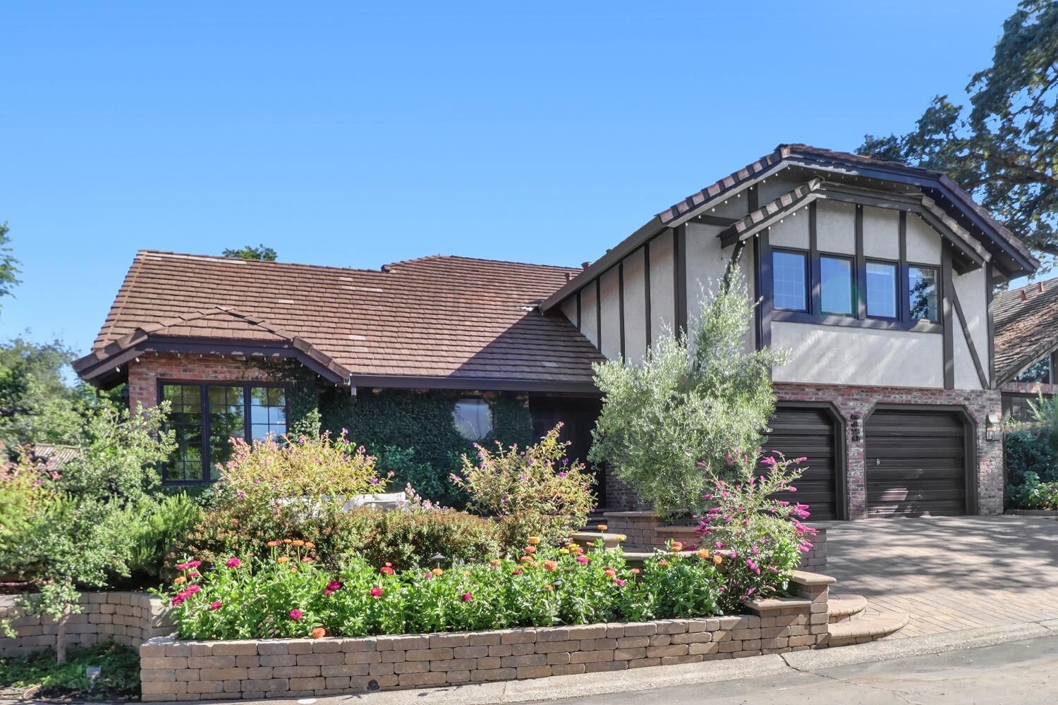 Property Photo: 5120 N Ravine Lane CA 95628