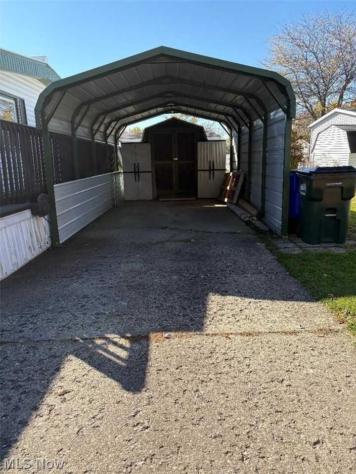 Property Photo:  1472 Lancelot Street  OH 44241 