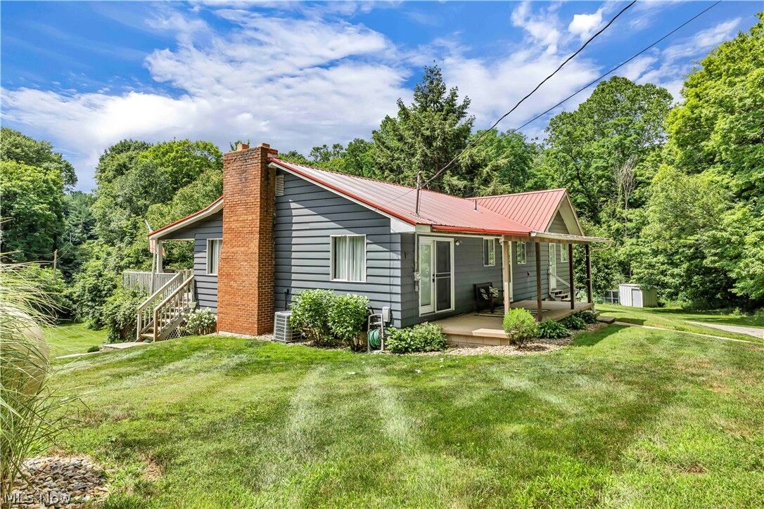 Property Photo:  2208 Township Road 1097  OH 44805 