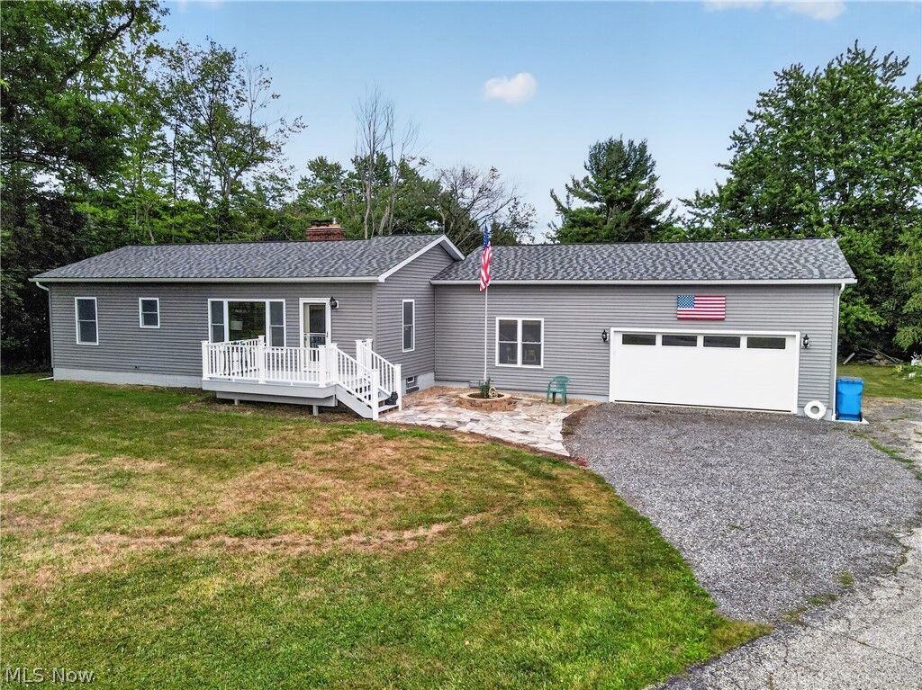 Property Photo: 13813 Ravenna Road OH 44065