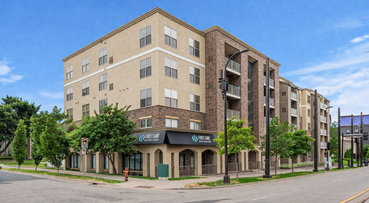 Property Photo:  2900 University Avenue SE 300  MN 55414 