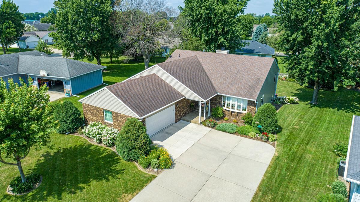 Property Photo:  2170 Diablo Drive SE  MN 55060 