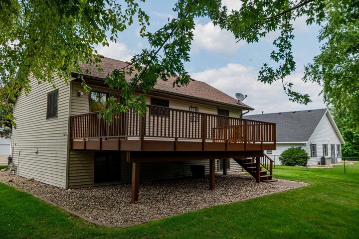 Property Photo: 1449 Aretz Court MN 55386