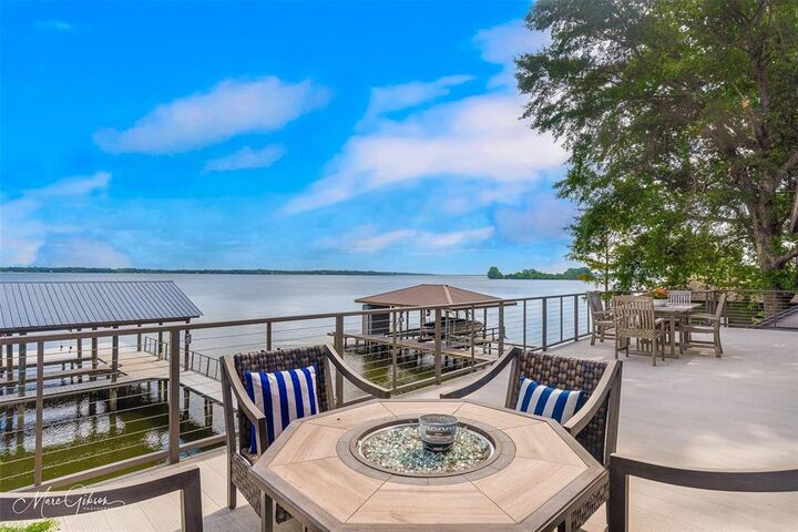Property Photo:  6052 S Lakeshore Drive  LA 71119 