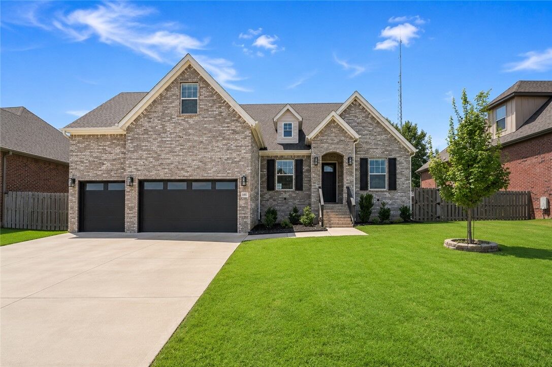 Property Photo:  1105 SW Alleghany Avenue  AR 72713 