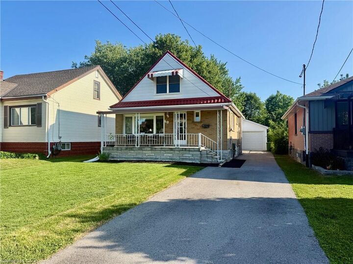 Property Photo:  60 Howe Avenue  ON L9A 1W9 