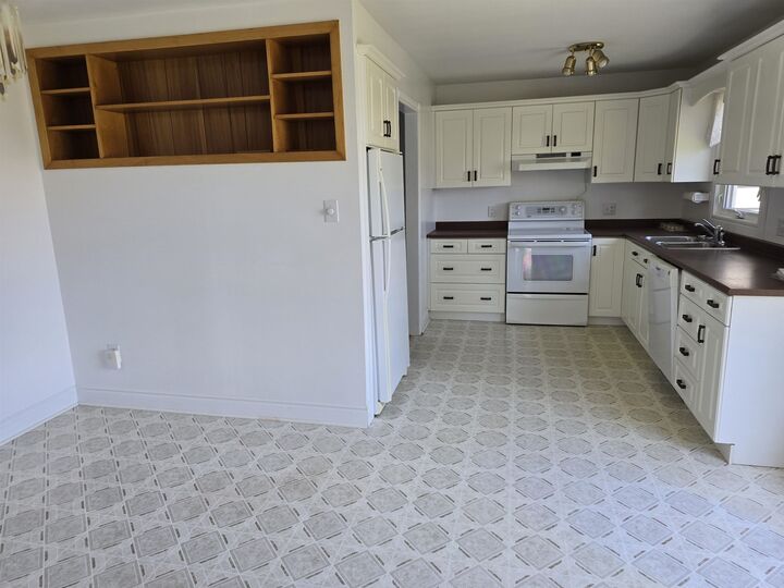 Property Photo: 115 Blueshank PE C1N 4J9