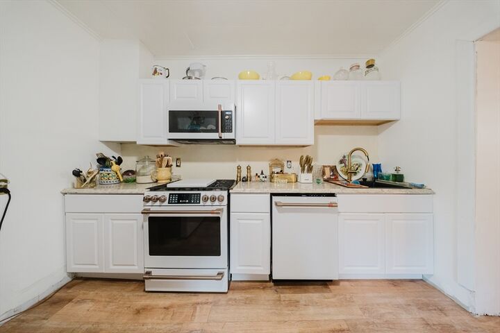 Property Photo:  14 Center St  MA 01040 
