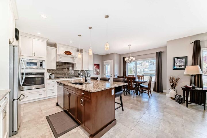 Property Photo: 1449 Ravenscroft Avenue SE AB T4A 0L7