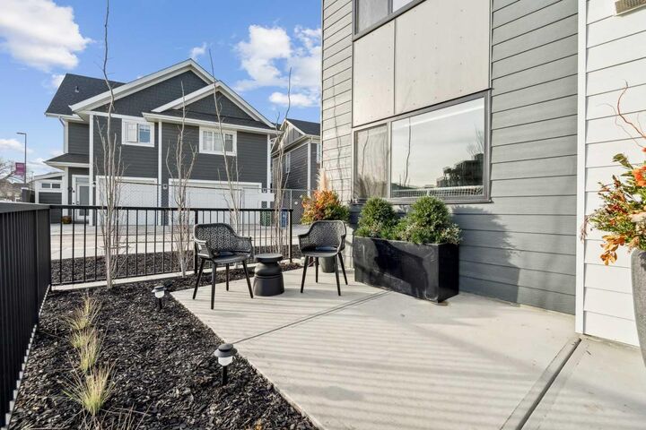 Property Photo: 171 Dieppe Drive SW AB T3E 8H6