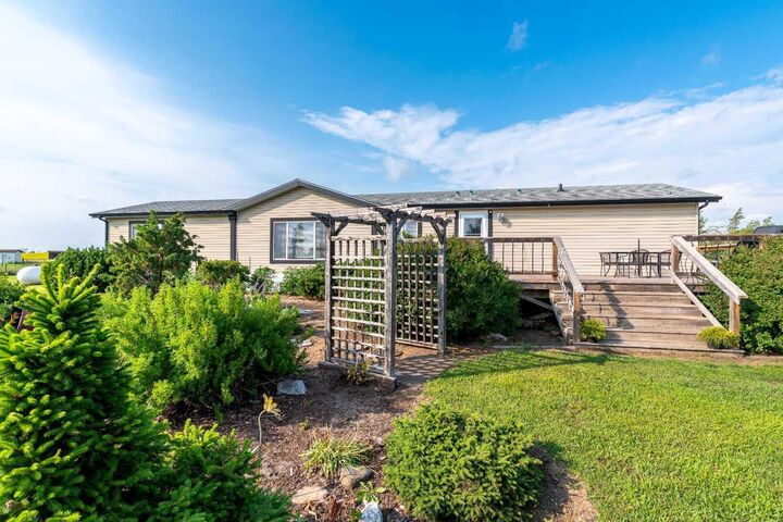 Property Photo:  46479 Range Road 3214  SK S0M 2J0 