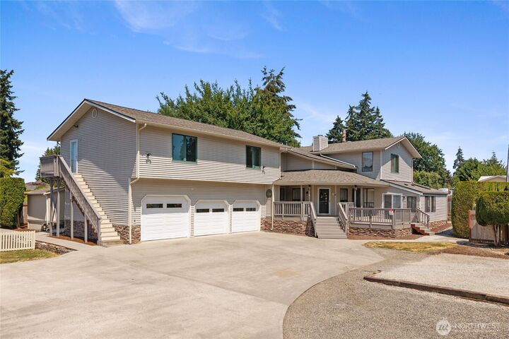 Property Photo: 4505 4507 72nd Street E WA 98443