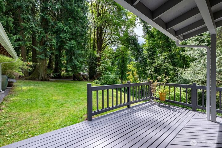 Property Photo:  28102 SE 63rd Street  WA 98027 