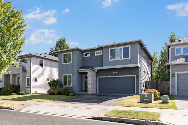Property Photo:  10053  56th Avenue NE  WA 98270 