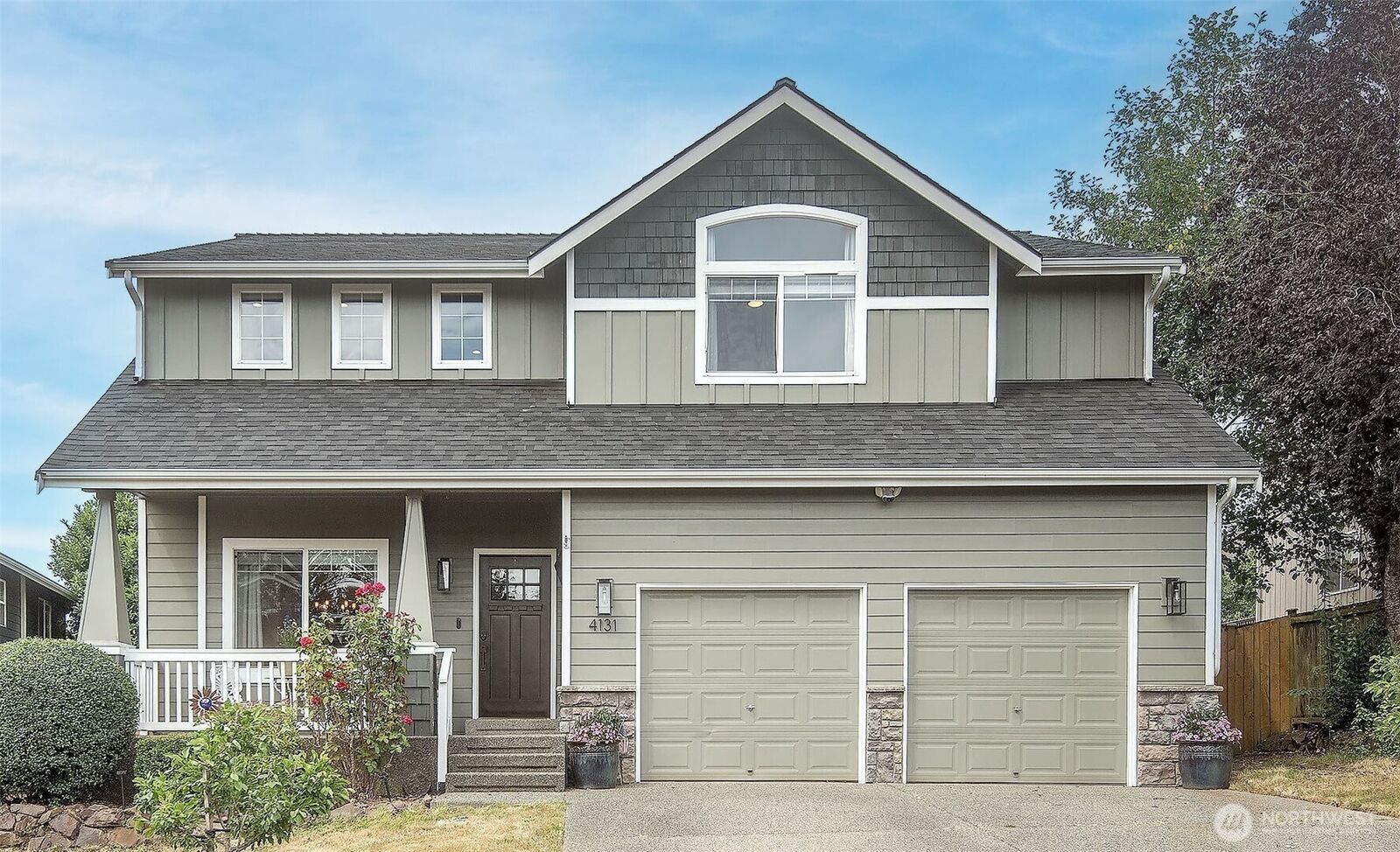 Property Photo:  4131  142nd Street SE  WA 98012 