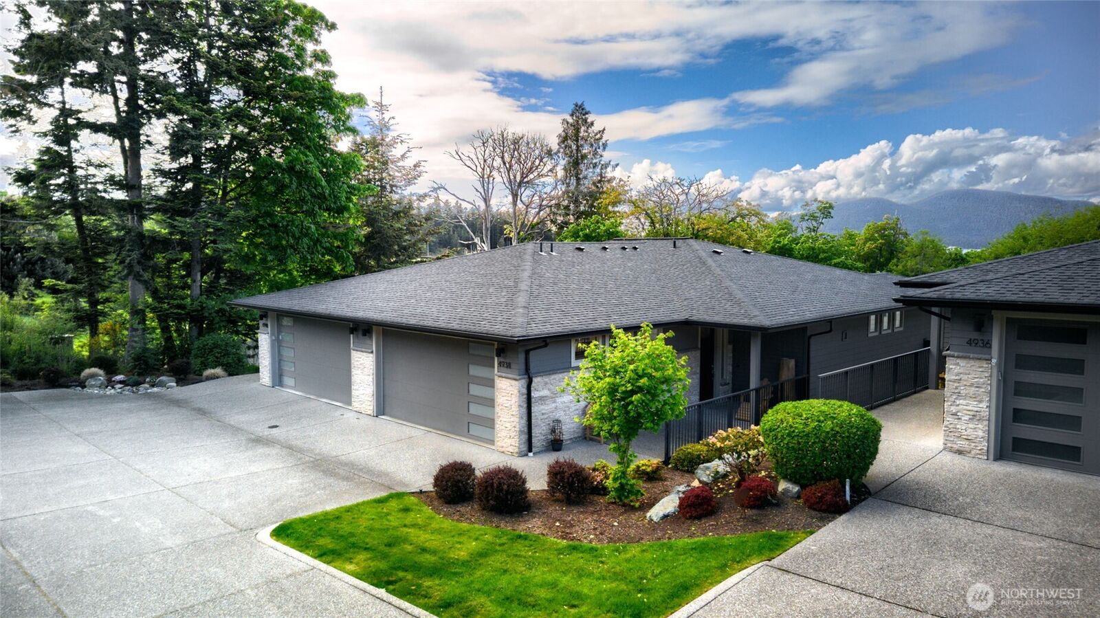 Property Photo:  4940  Channel Marker Terrace 4  WA 98221 