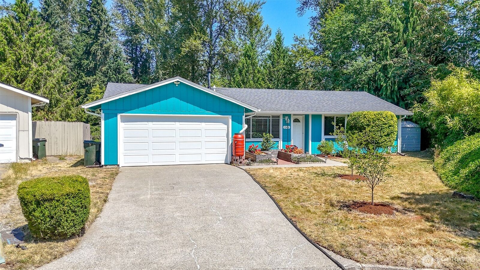 Property Photo: 12416 SE 201st Place WA 98031