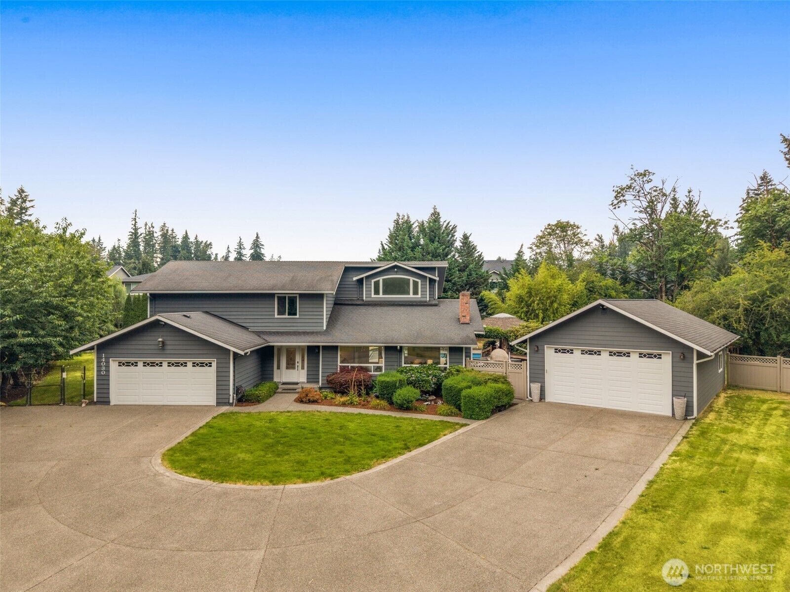 Property Photo: 14030 SE 139th Street WA 98059