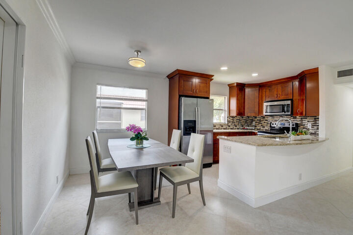 Property Photo:  468 Saxony J  FL 33446 
