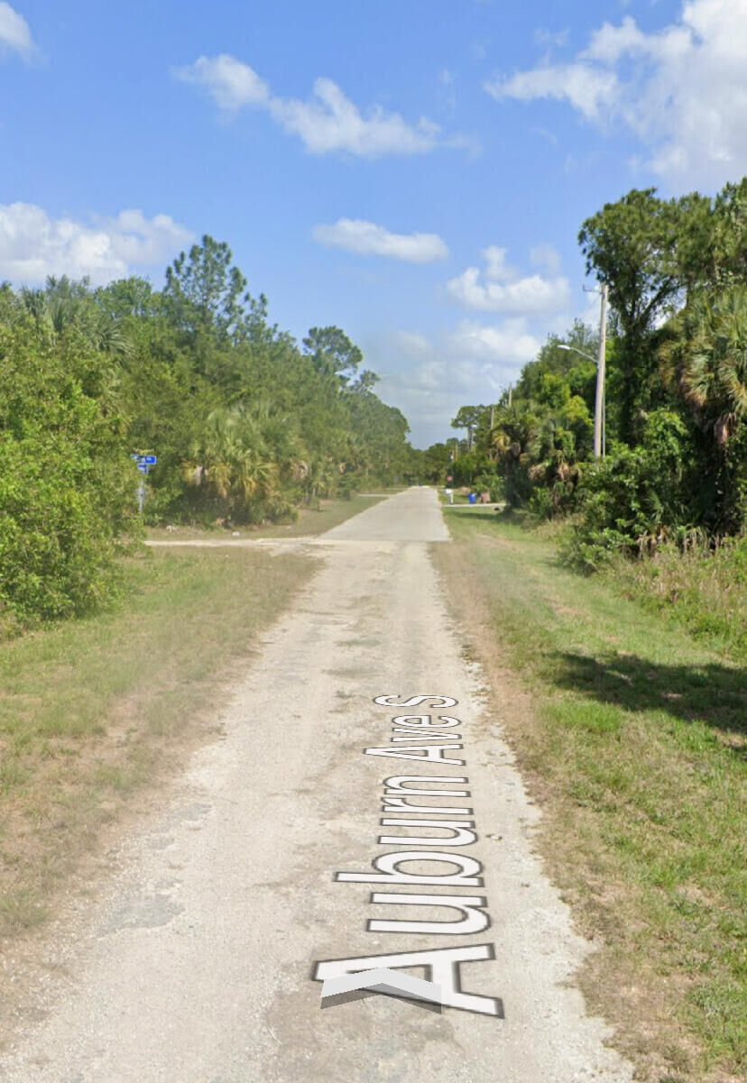 Property Photo:  138 Auburn Avenue S  FL 33974 