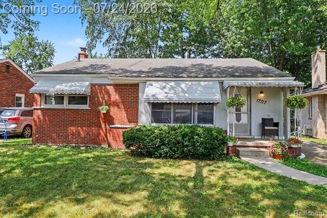 Property Photo: 17717 Denby MI 48240
